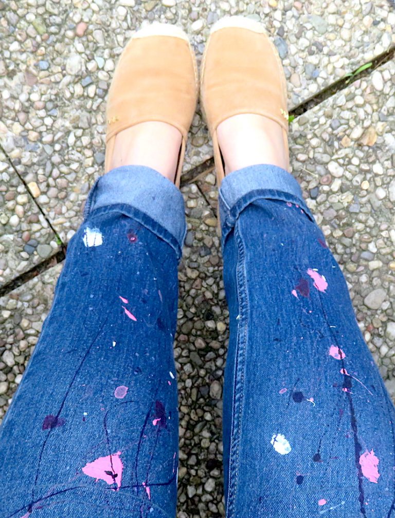 Jeans mit Farbspritzern How to paint splatter jeans Bonbontüte